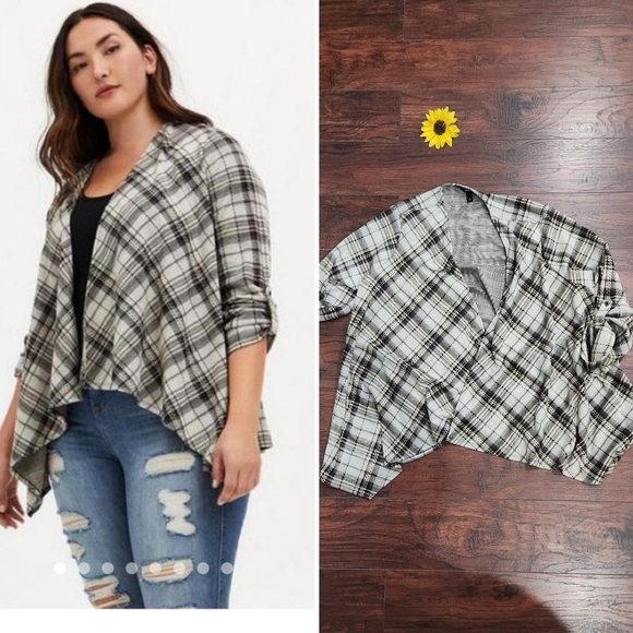 torrid Jackets & Blazers - Torrid Black and White Plaid Jacket
